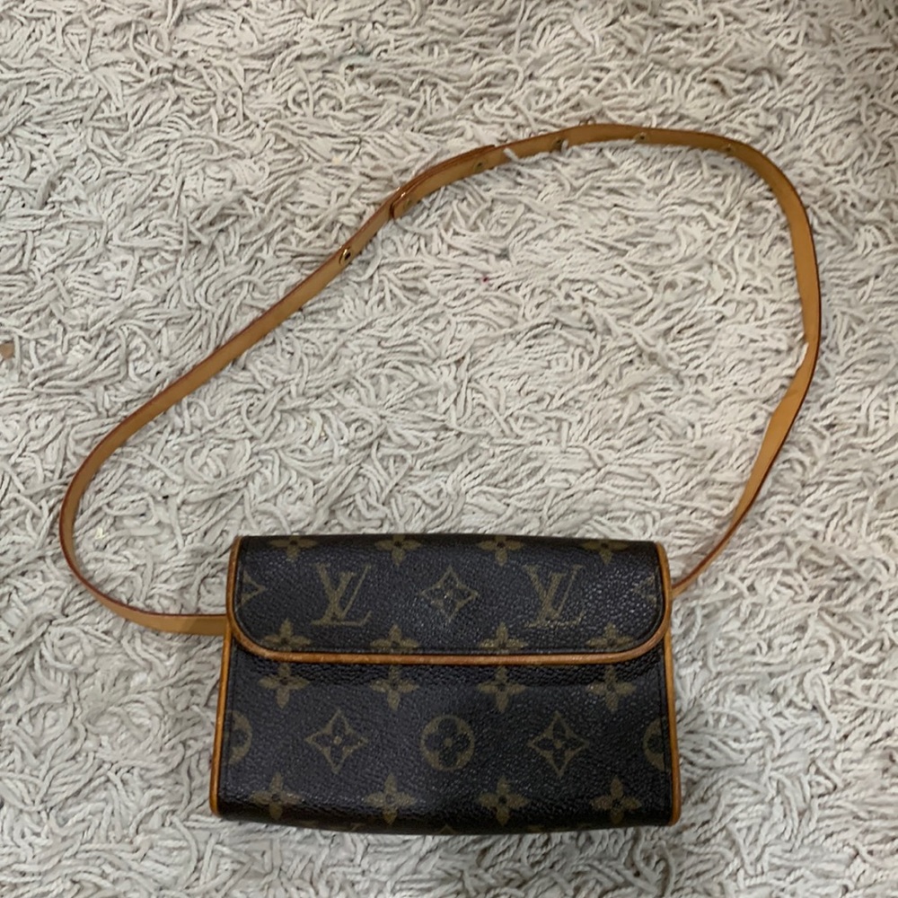 Louis Vuitton mini monogram pochette belt bag